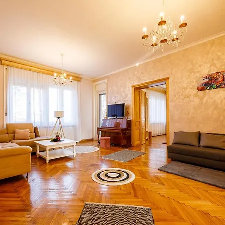 Old Town Boheme Daire